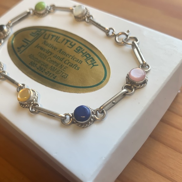 Utility Shack - Native American Bracelet - Picture 3 of 3